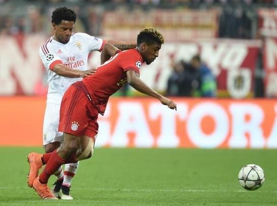 No Allianz Arena, volante chileno Vidal marcou o único gol da partida