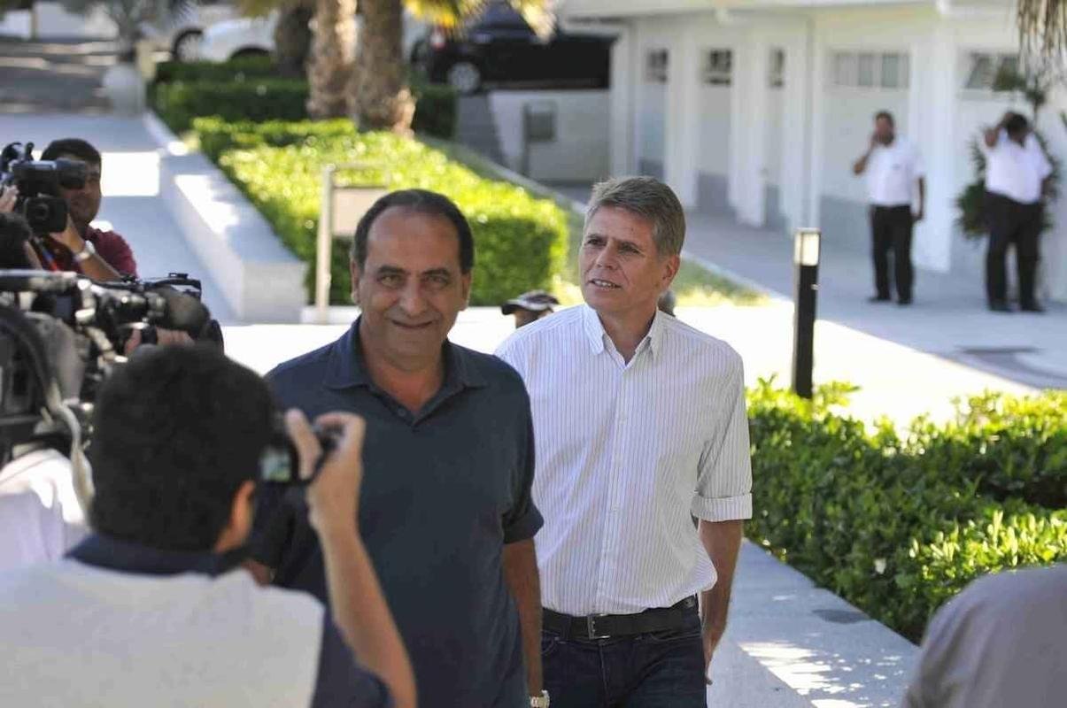 Paulo Autuori foi anunciado pelo presidente ainda no Marrocos
