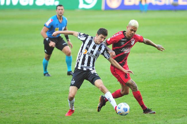 Imagens do confronto entre Atltico e Athletico-PR, vlido pela 14 rodada da Srie A do Campeonato Brasileiro