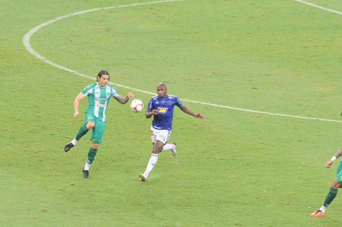 Cruzeiro x Juventude: fotos do jogo desta sexta-feira, no Mineiro, pela 16 rodada da Srie B