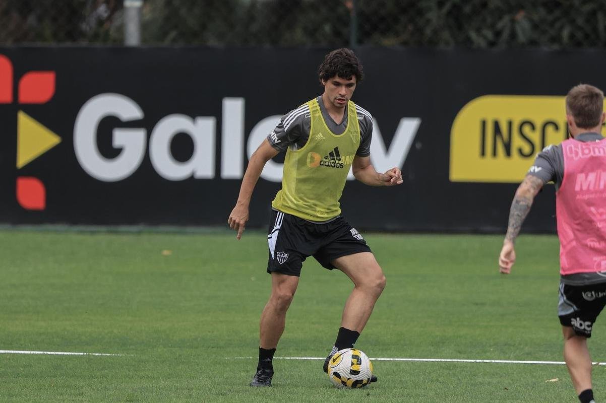 Fotos do treino do Atltico na Cidade do Galo