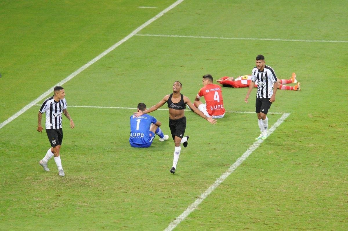 Keno marcou o gol da virada atleticana aos 52 minutos do segundo tempo, em chute cruzado dentro da rea. Bola entrou no ngulo direito do goleiro Felipe