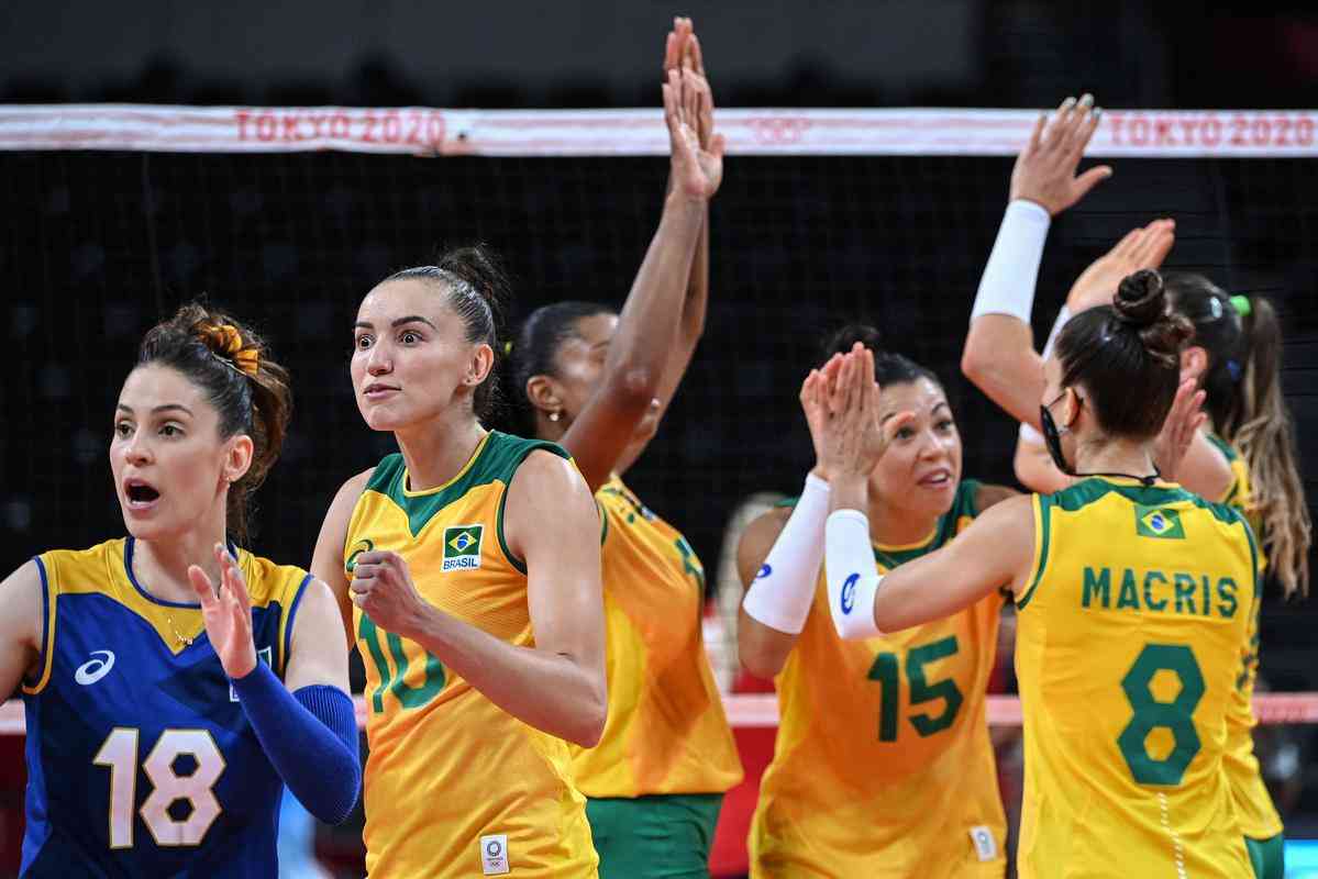 Brasil conquistou a medalha de prata no vlei feminino aps perder por 3 sets a 0 para os Estados Unidos
