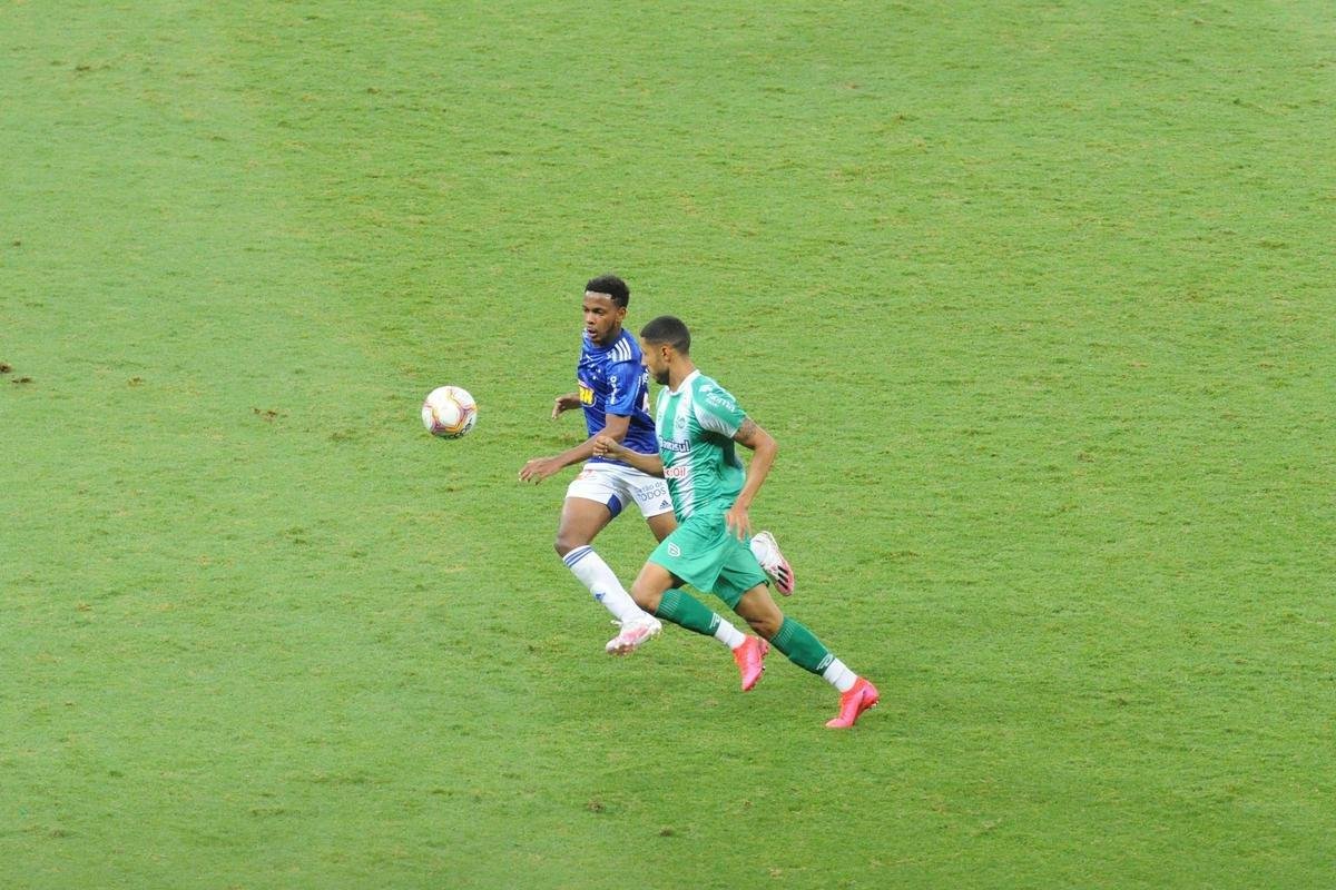 Cruzeiro x Juventude: fotos do jogo desta sexta-feira, no Mineiro, pela 16 rodada da Srie B