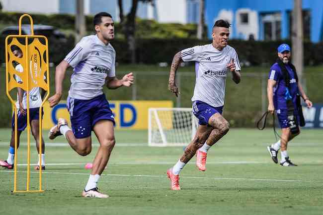 Diário Celeste  Cruzeiro on X: Wesley Gasolina foi anunciado