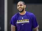 Carmelo Anthony brinca que LeBron James 'o forou' a jogar no Lakers