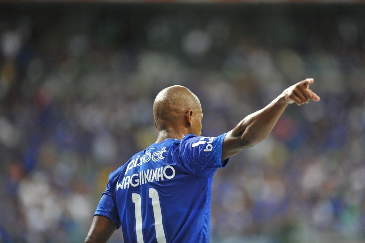 Fotos do jogo entre Cruzeiro e Pouso Alegre
