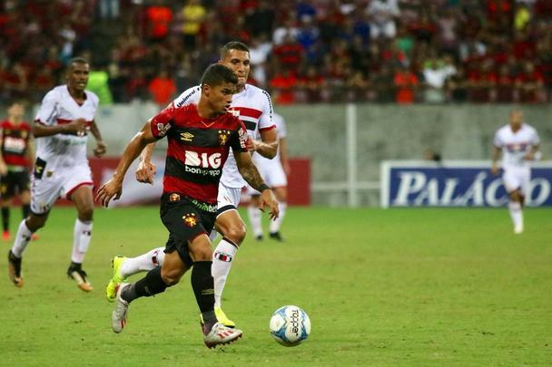 Em estreia de novo uniforme, Sport enfrenta o Botafogo-SP, na Arena de Pernambuco, em partida válida pela 16ª rodada da Série B
