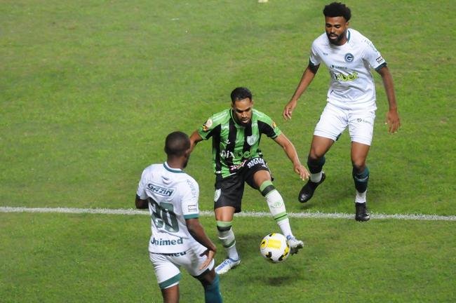 Amrica e Gois se enfrentaram no Independncia, pela 15 rodada da Srie A do Campeonato Brasileiro