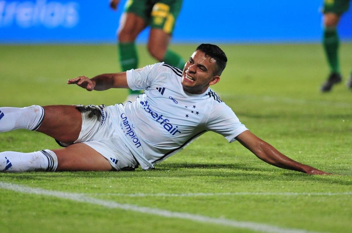 Cruzeiro x Cuiab: fotos do jogo na Arena do Jacar, em Sete Lagoas