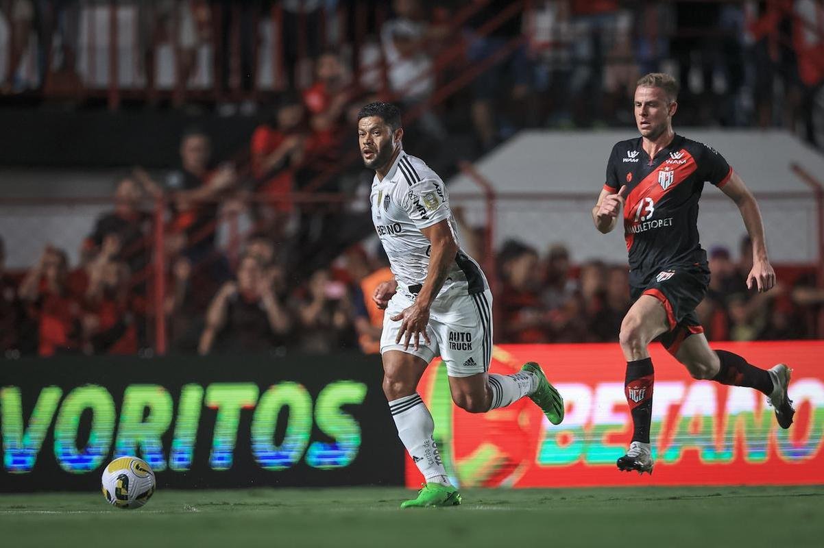 Atltico-GO x Atltico: veja fotos do jogo pelo Brasileiro