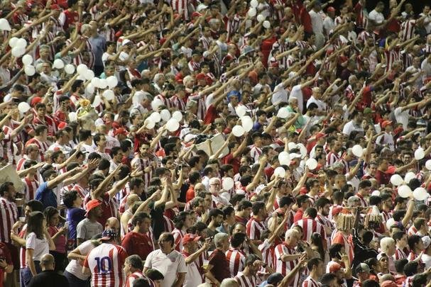 Equipes se enfrentaram pela 13 rodada da competio no estdio dos Aflitos.