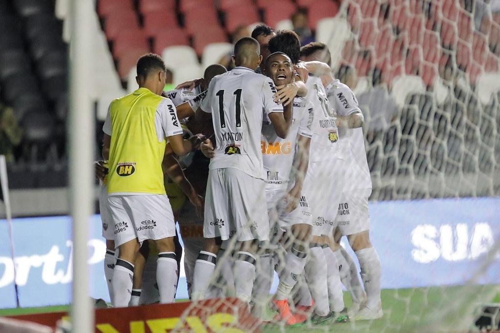 Equipes se enfrentaram no So Janurio, pela 2 rodada do Brasileiro