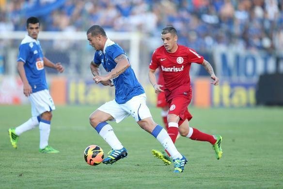 Imagens do jogo entre Cruzeiro e Internacional, na Arena do Jacar, pelo Brasileiro