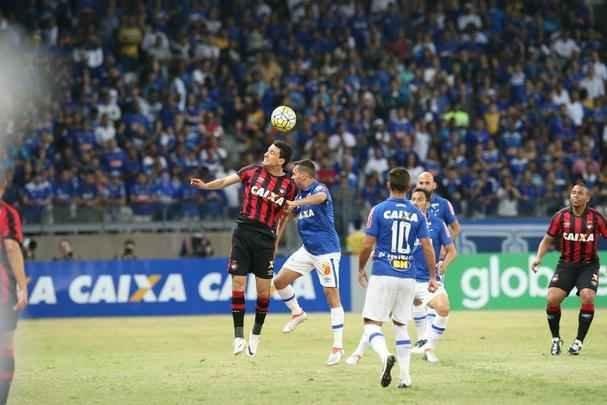 Fotos da partida entre Cruzeiro e Atltico-PR no Mineiro