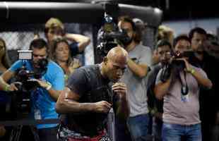 Anderson Silva e Ronaldo Jacar treinam com a presena da imprensa na X-Gym, no Rio de Janeiro
