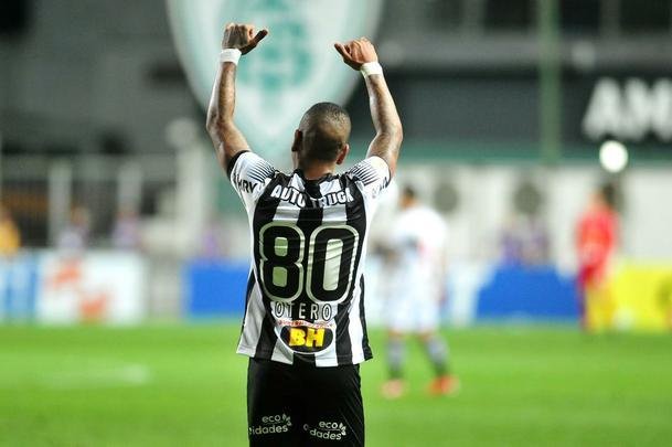 Equipes se enfrentam em jogo adiado da 21 rodada do Campeonato Brasileiro