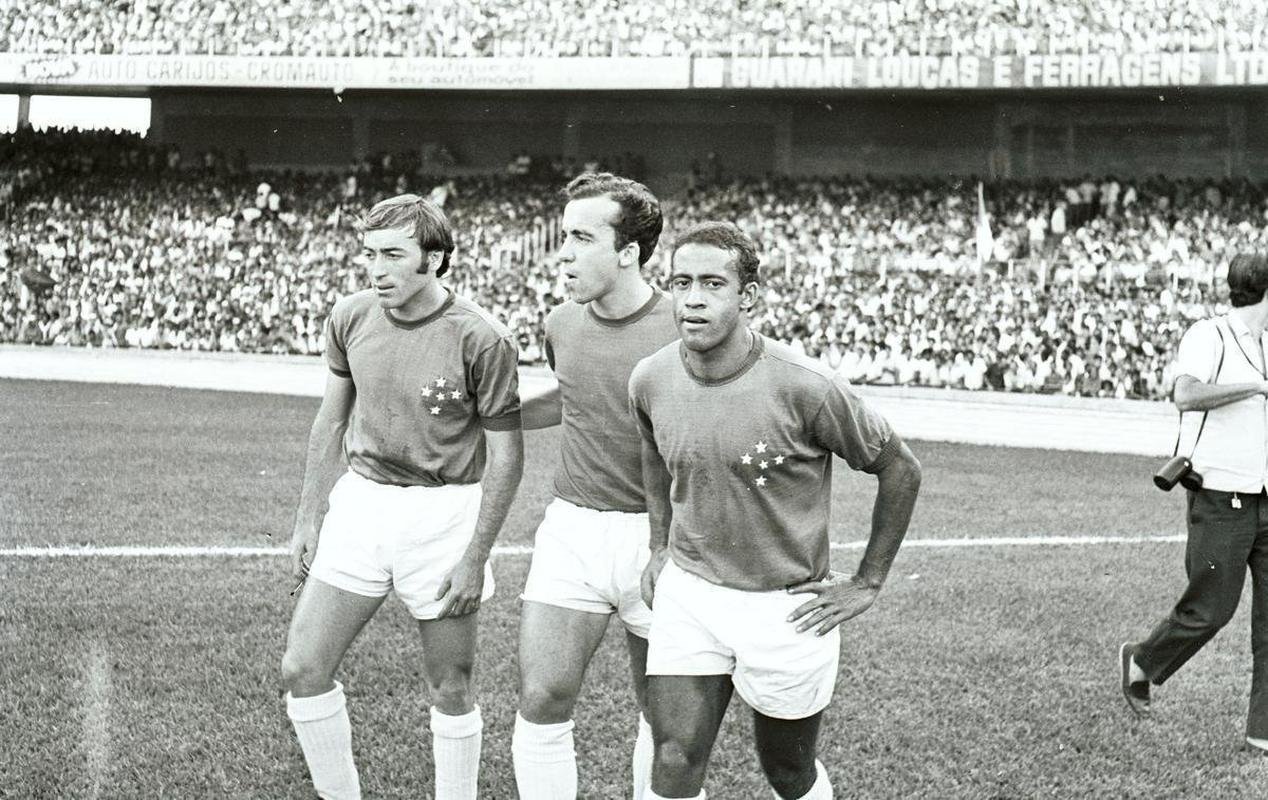 27/10/1968 - Os jogadores Cruzeiro Natal, Tosto e Dirceu Lopes.
