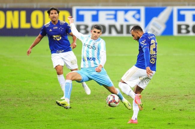 Fotos de Cruzeiro x Londrina, no Mineiro, pela 15 rodada da Srie B