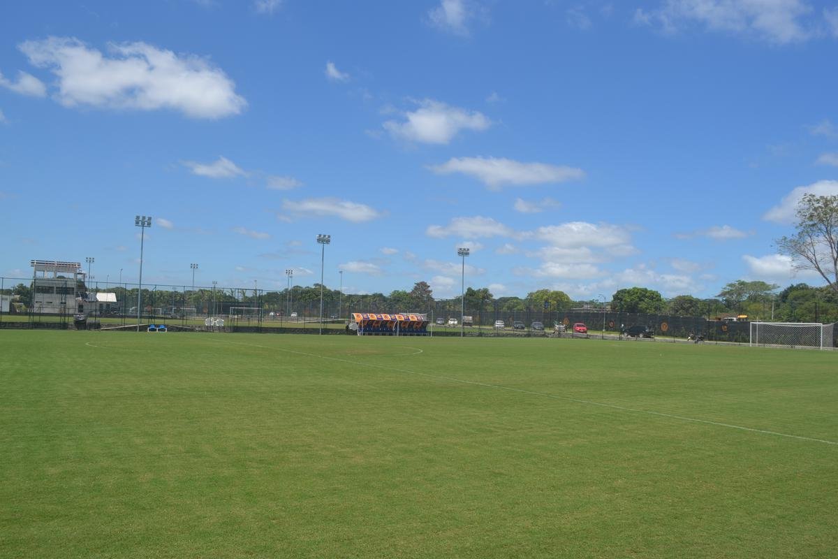 CT tem quatro minicampos e dois campos oficiais e j se trabalha na construo de mais dois campos