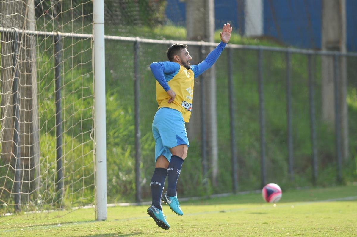 Fotos do ltimo treino do Cruzeiro antes do jogo diante do Tupi, pela semifinal do Campeonato Mineiro