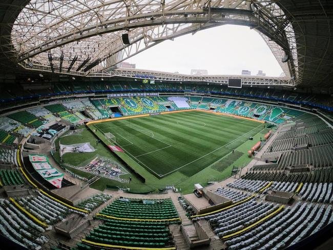 Allianz Parque - R$ 660 milhes em 2014. Capacidade: 43.713
