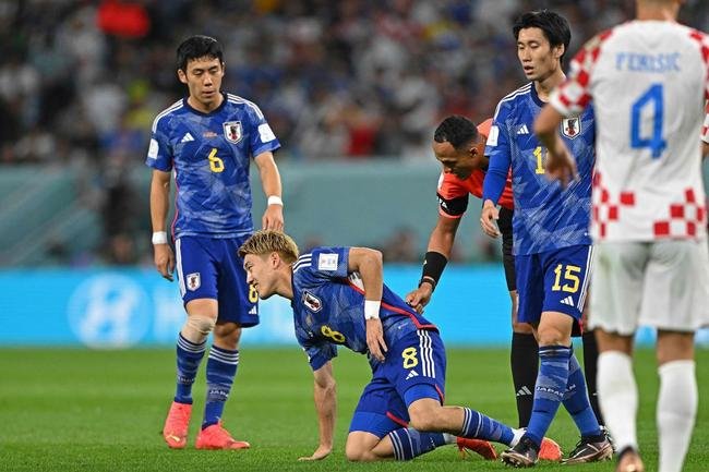 Lances da partida entre Japo e Crocia, pelas oitavas de final da Copa do Mundo.