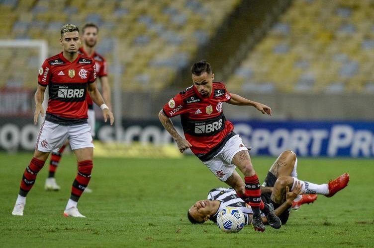 Imagens do jogo entre Flamengo e Atltico, no Maracan, pela 29 rodada do Campeonato Brasileiro