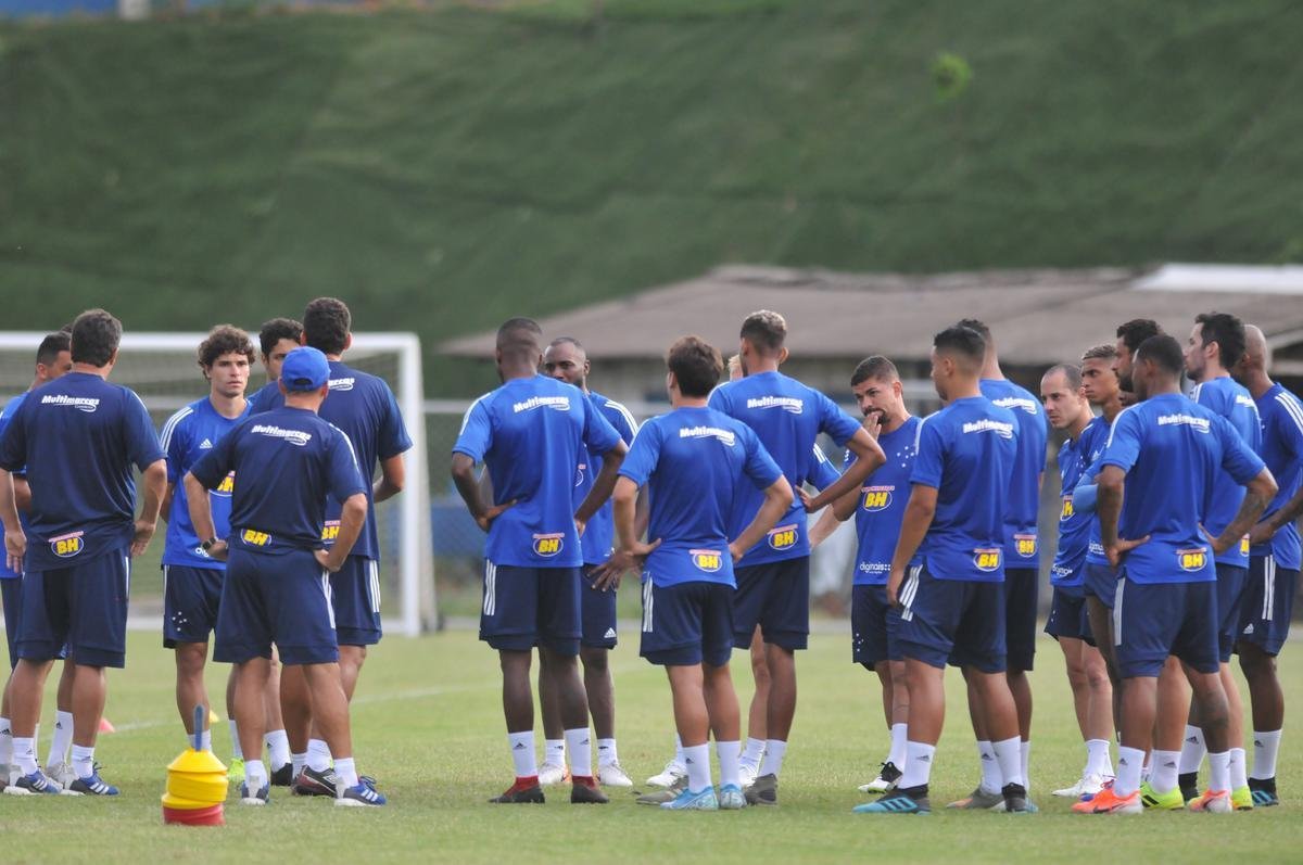 Fotos do terceiro treino do Cruzeiro na Toca da Raposa II (crdito: Alexandre Guzanshe/EM D.A Press)