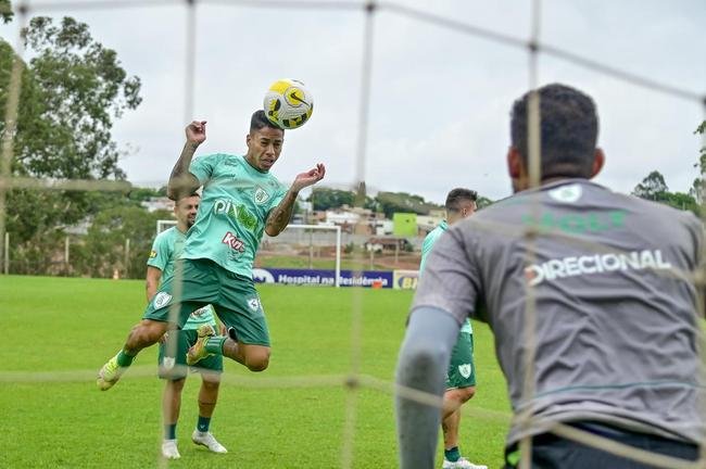 Amrica treina nesta segunda-feira (31/10), no CT Lanna Drumond, focado na partida contra o Internacional