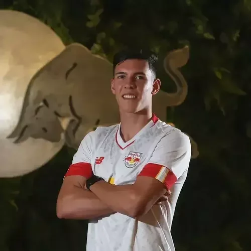 Bragantino anunciou o atacante Thiago Borbas