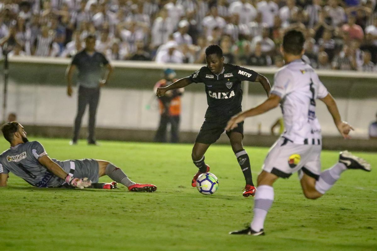 Botafogo-PB e Atltico se enfrentaram na noite desta quarta-feira, pela Copa do Brasil