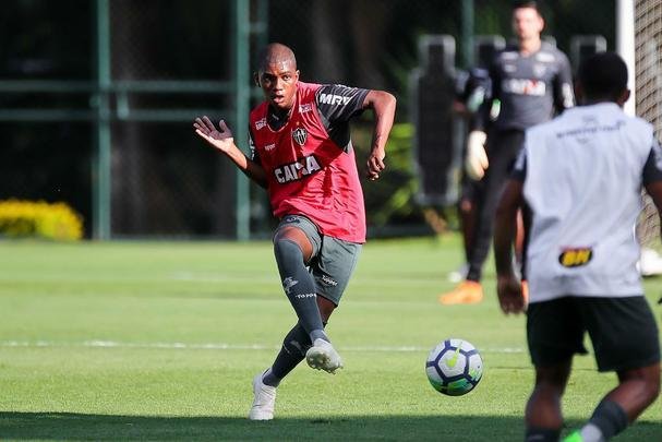 Aps empate no clssico, Atltico volta aos treinos na Cidade do Galo