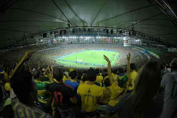 Confronto entre brasileiros e alemes pela final olmpica foi disputado no Estdio Maracan