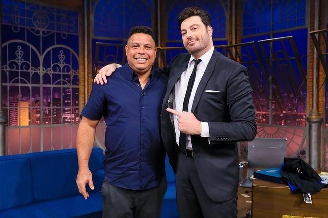 Ronaldo em participao no 'The Noite com Danilo Gentili', no SBT/Alterosa