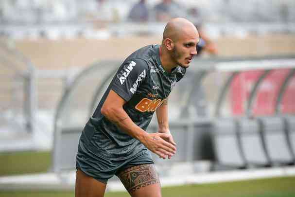 Levir Culpi comanda treino no Mineiro antes da estreia no Grupo E da Libertadores