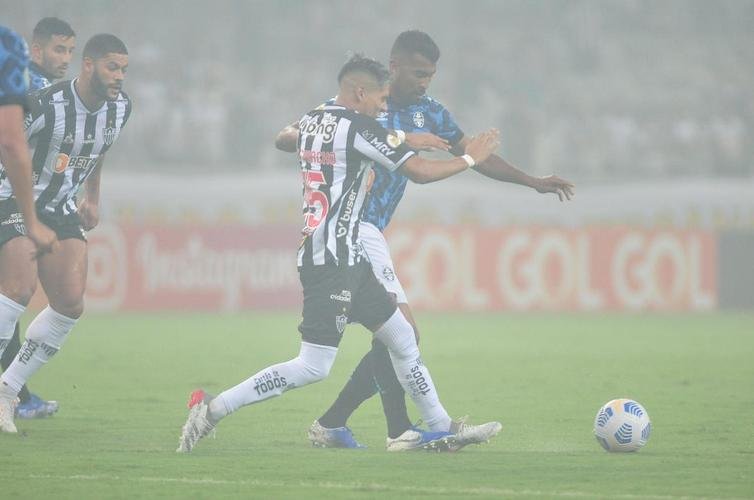 Fotos do jogo entre Atltico e Grmio, no Mineiro, em BH, pela 19 rodada do Campeonato Brasileiro