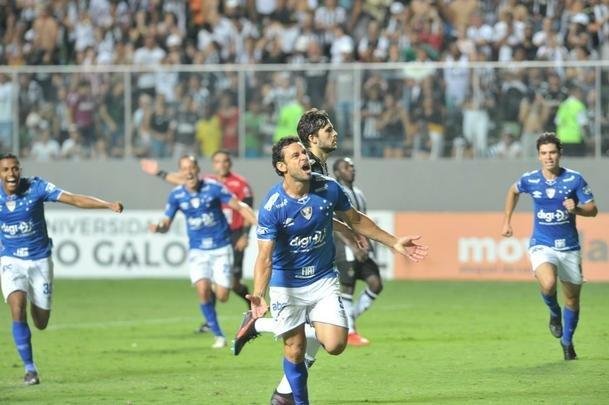 Fred marca de pnalti, empata clssico e d ttulo mineiro ao Cruzeiro no Independncia