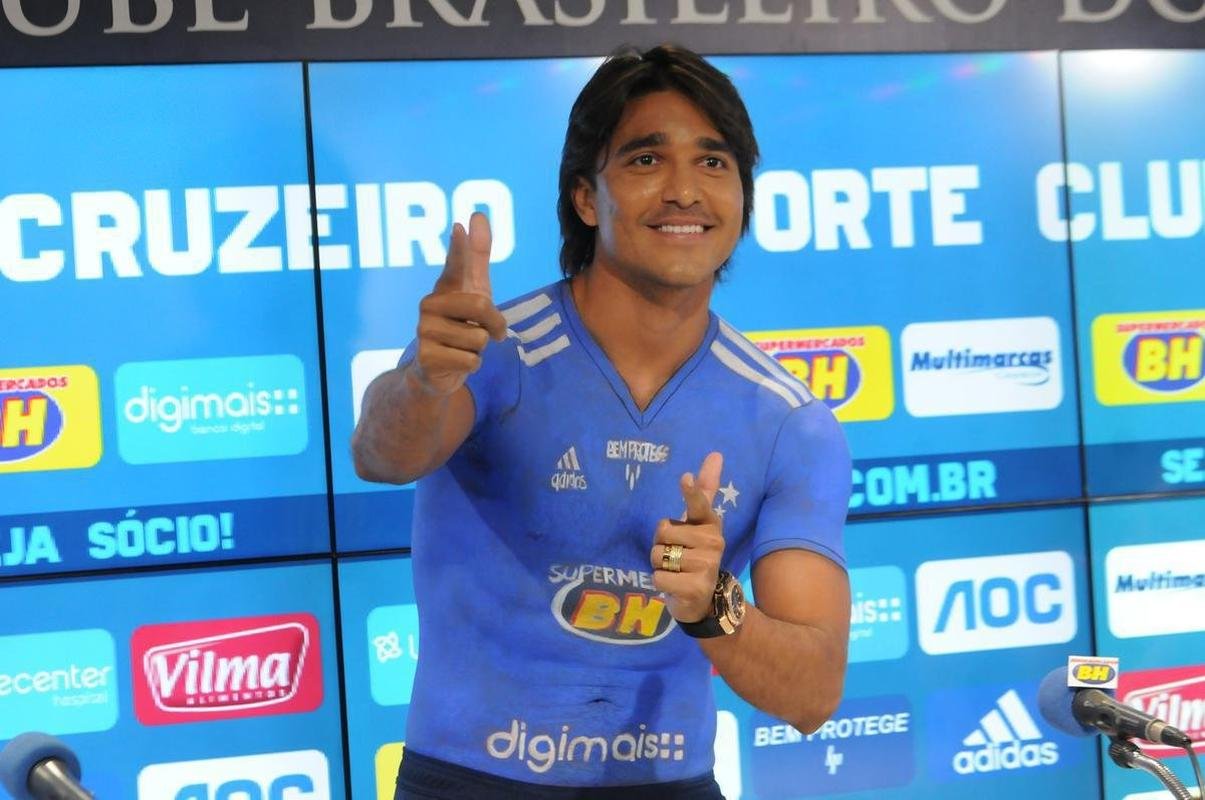 2020 - Marcelo Moreno (atacante): contratado pelo Cruzeiro em fevereiro.