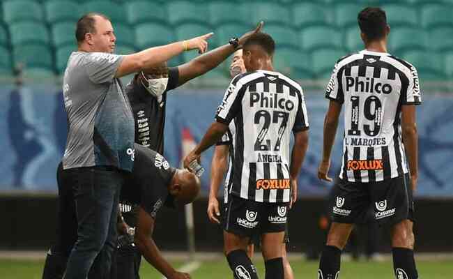 A ltima vez que o Santos atuou na Fonte Nova foi em fevereiro de 2021 e perdeu por 2 a 0