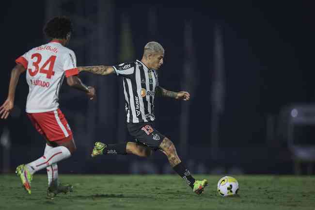 Fotos do jogo entre Red Bull Bragantino e Atlético, nesta quarta, pelo Brasileiro