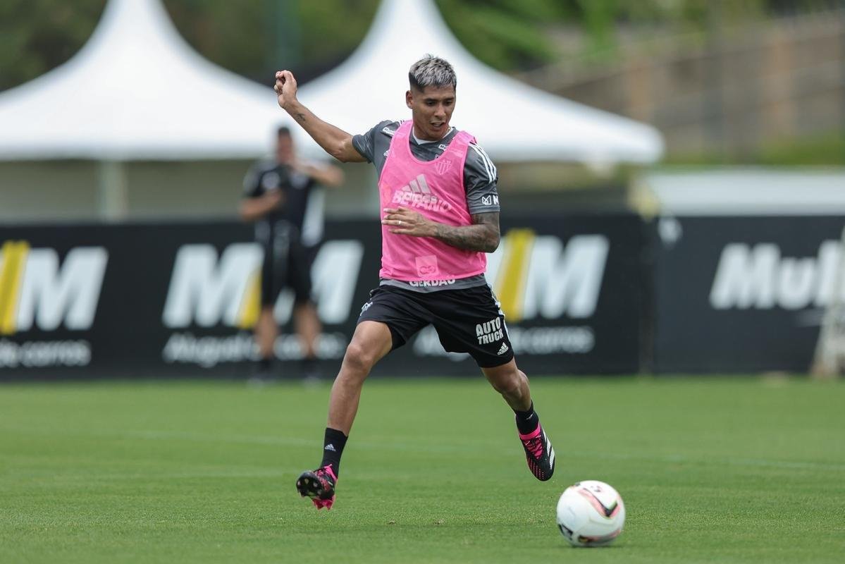 Atltico teve um dia de folga aps o empate com o Cruzeiro no clssico. Elenco de Coudet retomou atividades na Cidade do Galo na tarde desta quarta-feira (15/2).