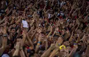 Fotos da torcida do Flamengo no Maracanã no jogo contra o Atlético