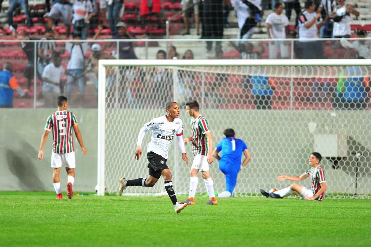 Galinho vence o Fluminense por 3 a 1, de virada, no Independncia, e conquista a Taa BH
