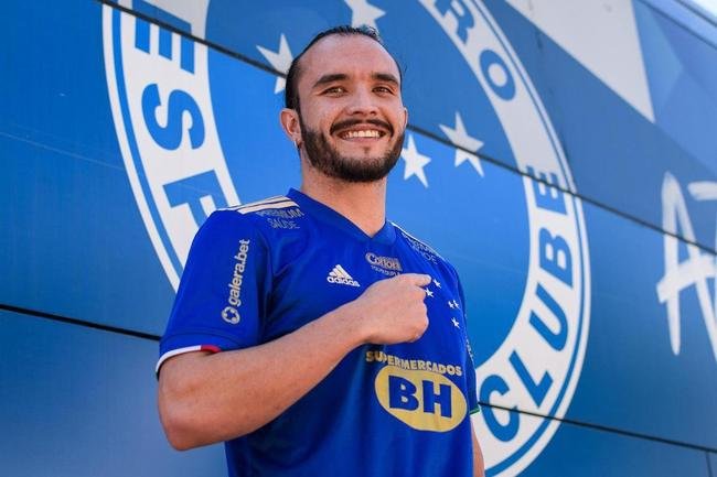 Em 2021, o atacante Kek jogou quatro partidas pelo Cruzeiro. Nesta temporada, ele atua no Tombense.