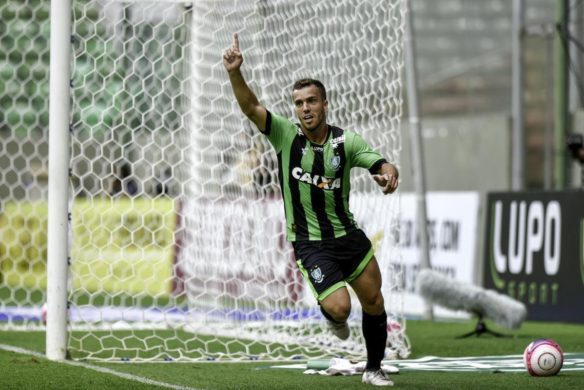 Amrica e Democrata-GV se enfrentaram, no Independncia, pela 9 rodada do Campeonato Mineiro