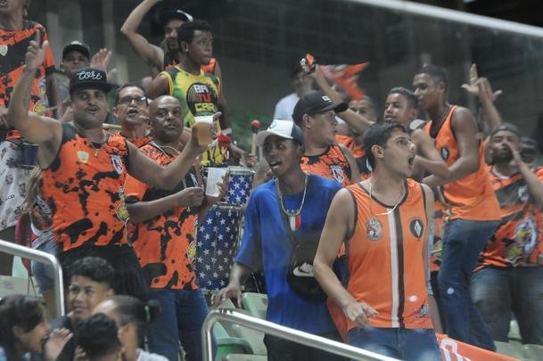 Com gols de Felipe Augusto e Al, Amrica venceu Coimbra por 2 a 0, nesta segunda-feira, no Independncia, pela sexta rodada do Campeonato Mineiro
