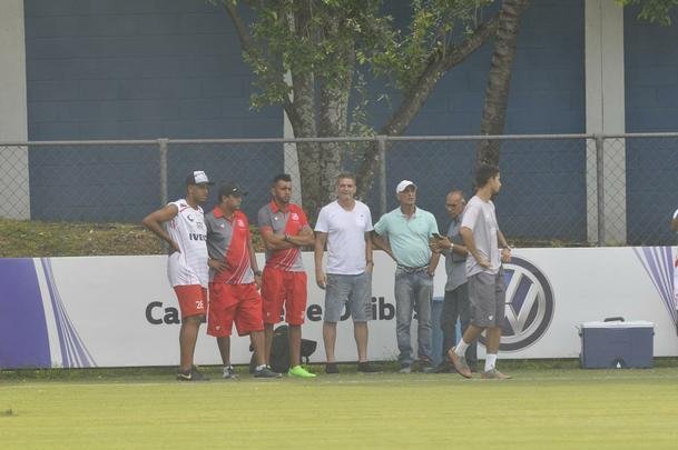 Com gols de Rafinha, David, Renato Kayzer e Murilo, Cruzeiro venceu Democrata-SL por 4 a 1 em jogo-treino nesta tera-feira, na Toca da Raposa 2 (fotos: Juarez Rodrigues/EM D.A Press)