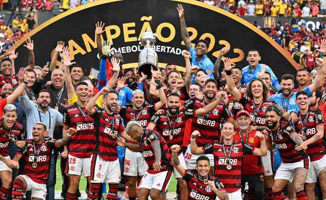 Ao superar o Athletico, o Flamengo chegou ao tricampeonato e se igualou aos brasileiros Palmeiras, Grmio, So Paulo e Santos