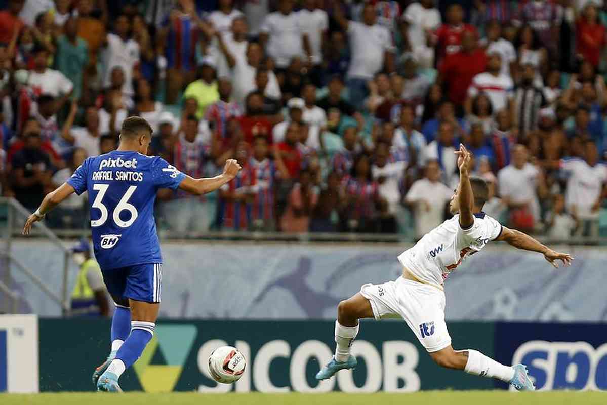 Fotos da partida entre Bahia e Cruzeiro, na Fonte Nova, em Salvador, pela primeira rodada da Série B de 2022